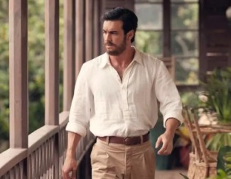 Mario Casas protagoniza "Palmeras en la nieve"