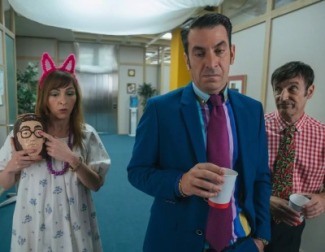 La película de la exitosa serie de sketches de la cafetera de oficina