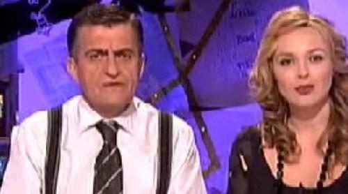 Carolina Ferre enseña catalán en 'El intermedio'