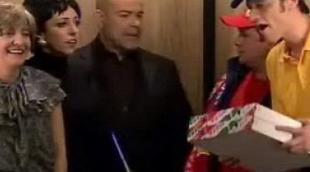 Antonio Resines y el ascensor en 'Saturday Night Live'