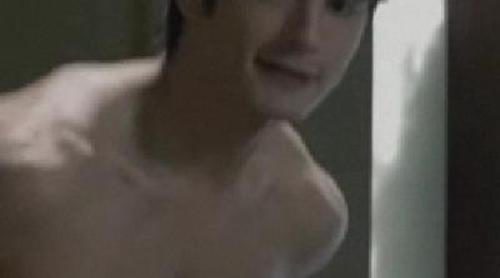 El internado: Marcos recibe una llamada de su padre