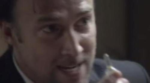 Noiret chantajea a los chicos de 'El internado' a cambio de su medicina