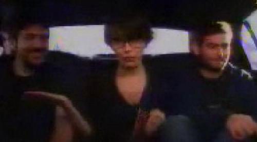 Thais Villas se lleva a los Estopa en limusina