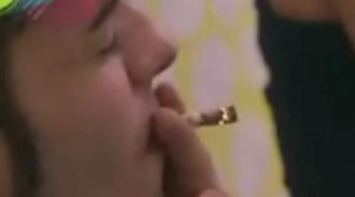 Los concursantes de 'Generación Ni-Ni' son pillados fumando porros