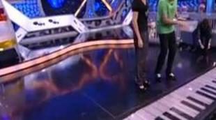 Jandro y Pablo tocan el piano de "Big" en 'El hormiguero'