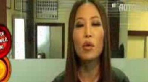 Usun Yoon recibe su primera clase de conducir en 'El intermedio'