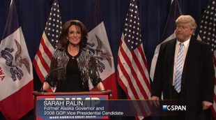 Tina Fey vuelve a ser Sarah Palin en su reaparición con Donald Trump en 'SNL'