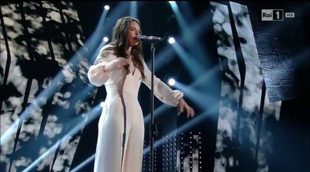 Francesca Michielin interpreta "Nessun grado di separazione" en Sanremo 2016