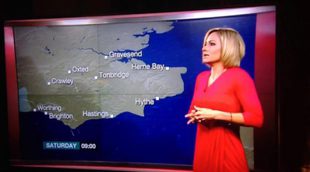 Una presentadora de la información meteorológica de la BBC se desmaya en directo