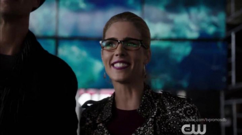 Felicity ('Arrow'), encantada con el crossover de los superhéroes de DC en The CW: "El mejor equipo del mundo"