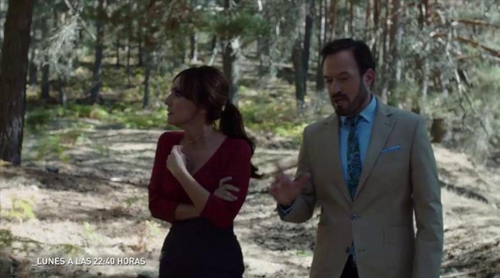 Cata y Damián de 'Olmos y Robles' encuentran algo inquietante en el bosque