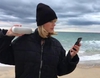 Taylor Swift se suma a la moda Mannequin Challenge en la playa