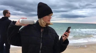 Taylor Swift se suma a la moda Mannequin Challenge en la playa