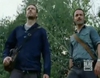'The Walking Dead': Rick y Aaron atraviesan un lago infestado de zombies en el octavo episodio de la T7