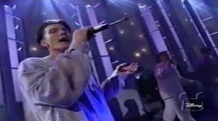 Actuación de "Cry For You" en el 'Mickey Mouse Club' con Ryan Gosling y Justin Timberlake