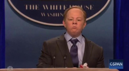 'Saturday Night Live': Melissa McCarthy parodia al secretario de prensa de Trump en un desternillante sketch