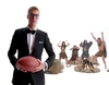 Justin Bieber, Rob Gronkowski y Terrell Owens bailan en el anuncio de T-Mobile para la Super Bowl 2017