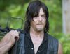 'The Walking Dead': Norman Reedus y Greg Nicotero son arrastrados fuera del plató
