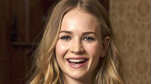 Britt Robertson ('Girlboss'): "Trabajar con RuPaul ha sido genial, siempre me contaba historias de su vida"