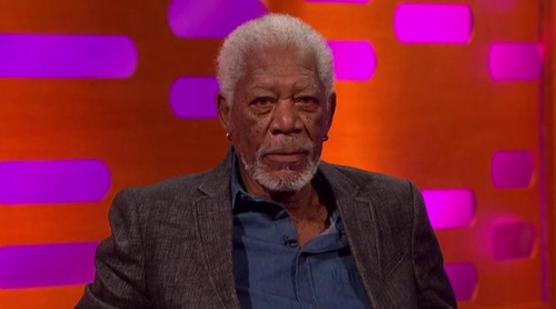 'The Graham Norton Show': Morgan Freeman parodia su discurso de "Cadena perpetua"