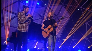 Eurovisión 2017: Manel Navarro y Salvador Sobral (representante de Portugal) cantan "Do it for your lover"