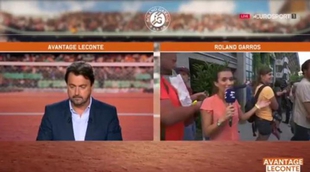 El tenista Maxime Hamou acosa a una periodista de Eurosport que le estaba entrevistando en directo