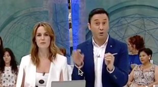 El apareamiento entre un caballo y una yegua, en directo, sorprenden a la presentadora de 'Aragón en abierto'