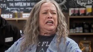 'Disjointed': Tráiler oficial de la nueva serie de Netflix con Kathy Bates como protagonista