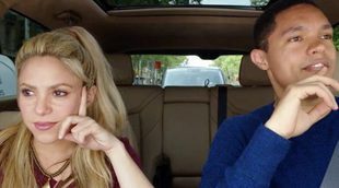 Shakira comete una imprudencia vial por las calles de Barcelona durante una grabación de 'Carpool Karaoke'