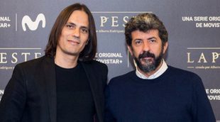 Alberto Rodríguez: "Se habló de grabar 'La peste' en inglés, pero por fortuna seguimos con el español"
