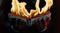 Teaser tráiler de 'Fahrenheit 451', la tv movie de HBO sobre un bombero en un mundo distópico