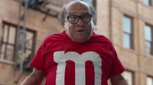 Anuncio de M&Ms para la Super Bowl 2018, protagonizado por Danny DeVito