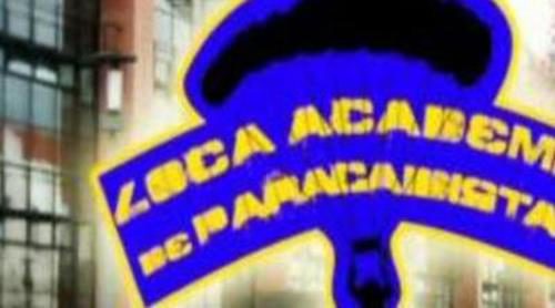 'Sé lo que hicisteis...' se apunta a la "Loca academia de paracaidistas"
