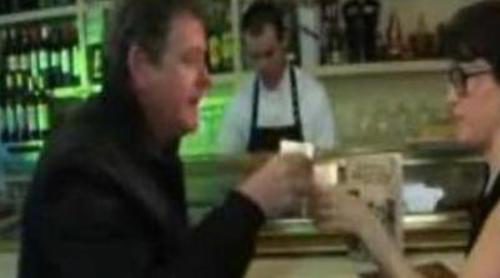 Thais Villas se va de cañas con Juan Luis Cano de Gomaespuma