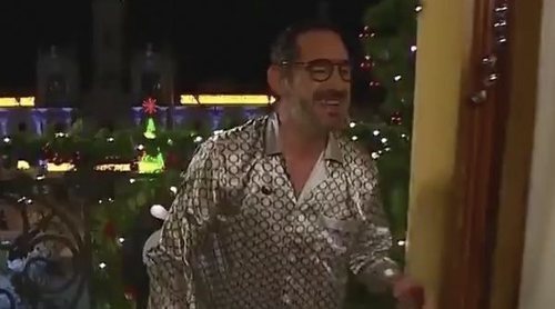 El divertido resbalón de Eugeni Alemany durante las Campanadas 2020-2021 en À Punt