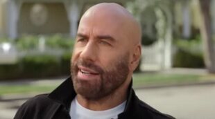 John Travolta rinde homenaje a "Grease" junto a los protagonistas de 'Scrubs" en un spot de la Super Bowl 2023