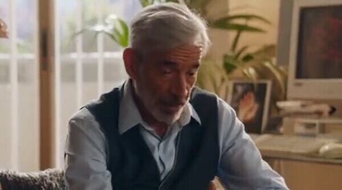 Antonio Alcántara se lía con el móvil y llama a Felipe González en una nueva promo del final de 'Cuéntame'