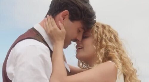 'La promesa' ceba su baile de máscaras con una apasionada escena entre Jana y Manuel