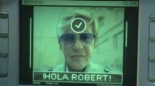 El cameo de Chelo García-Cortés en un anuncio que bromea con su parecido con Robert Redford