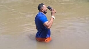 Un reportero tropieza con el cuerpo de una niña mientras informaba de su desaparición