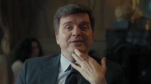 Jordi Évole da la bienvenida a Marc Giró en 'Lo de Évole', con llamada de Pedro Sánchez incluida