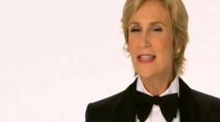 Jane Lynch asegura que no es Ellen DeGeneres para presentar los 'Emmy 2011'... o sí
