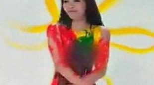 Una joven pinta un lienzo con sus pechos en la versión tailandesa de 'Tienes talento'