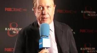 Tom Berenger: "Mi personaje en 'Hatfields & McCoys' se parece a Luca Brasi en "El Padrino"