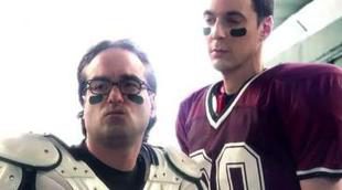Los protagonistas de 'The Big Bang Theory' se visten de futbolistas en el anuncio durante la Super Bowl