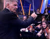 Harrison Ford dirige a una orquesta en 'El Hormiguero' con la BSO de "Indiana Jones"