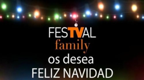 La familia del FesTVal felicita la Navidad emulando la cabecera de 'Modern Family'