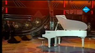 Serafín Zubiri con "Todo esto es la música", representante de España en Eurovisión 1992