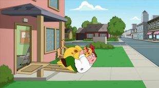 Peter Griffin destruye la ciudad en el juego "Family Guy: En búsqueda de cosas"