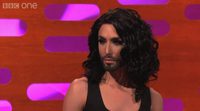 Conchita Wurst estrena en la BBC nuevo peinado convertida en un ídolo europeo